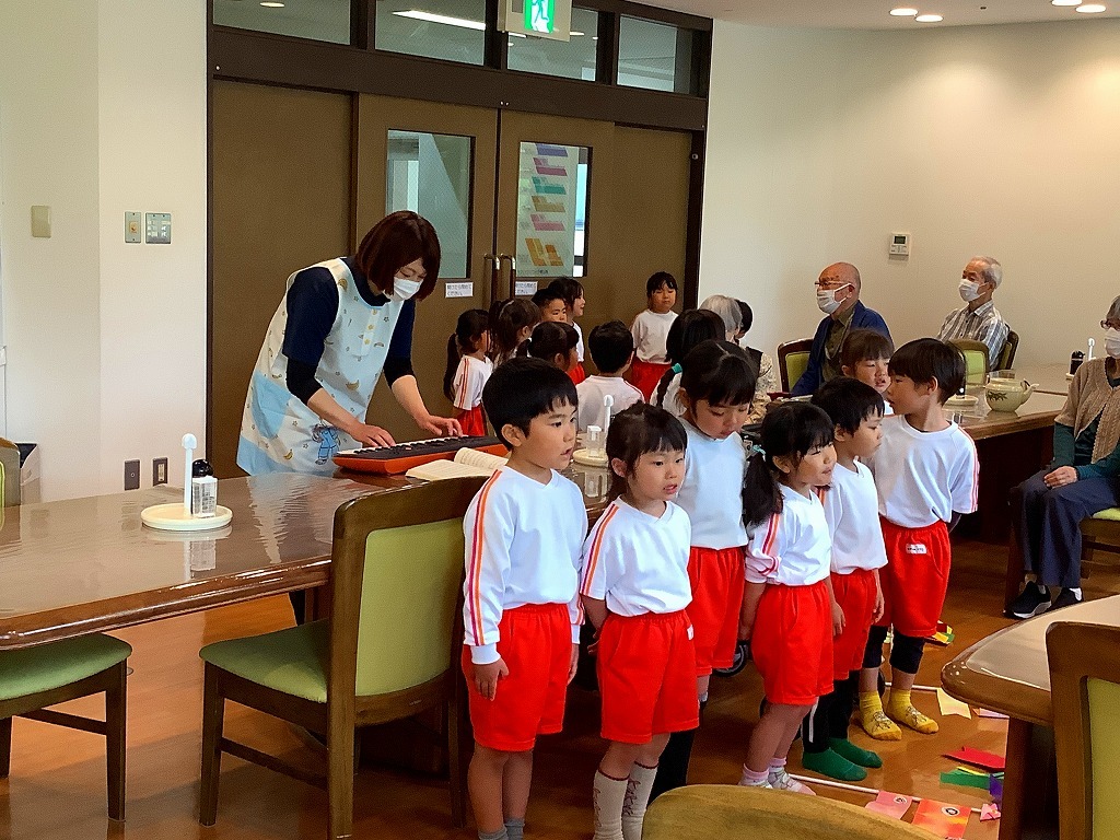 保育お祝いお歌