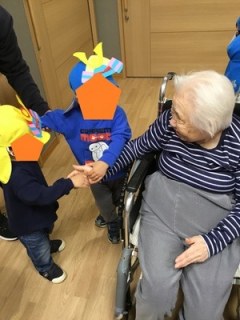 野の香北：こどもの日に子供たちと触れ合い