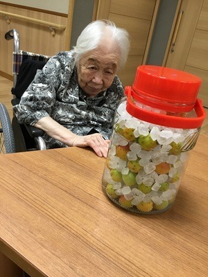 野の香北：梅ジュース作り