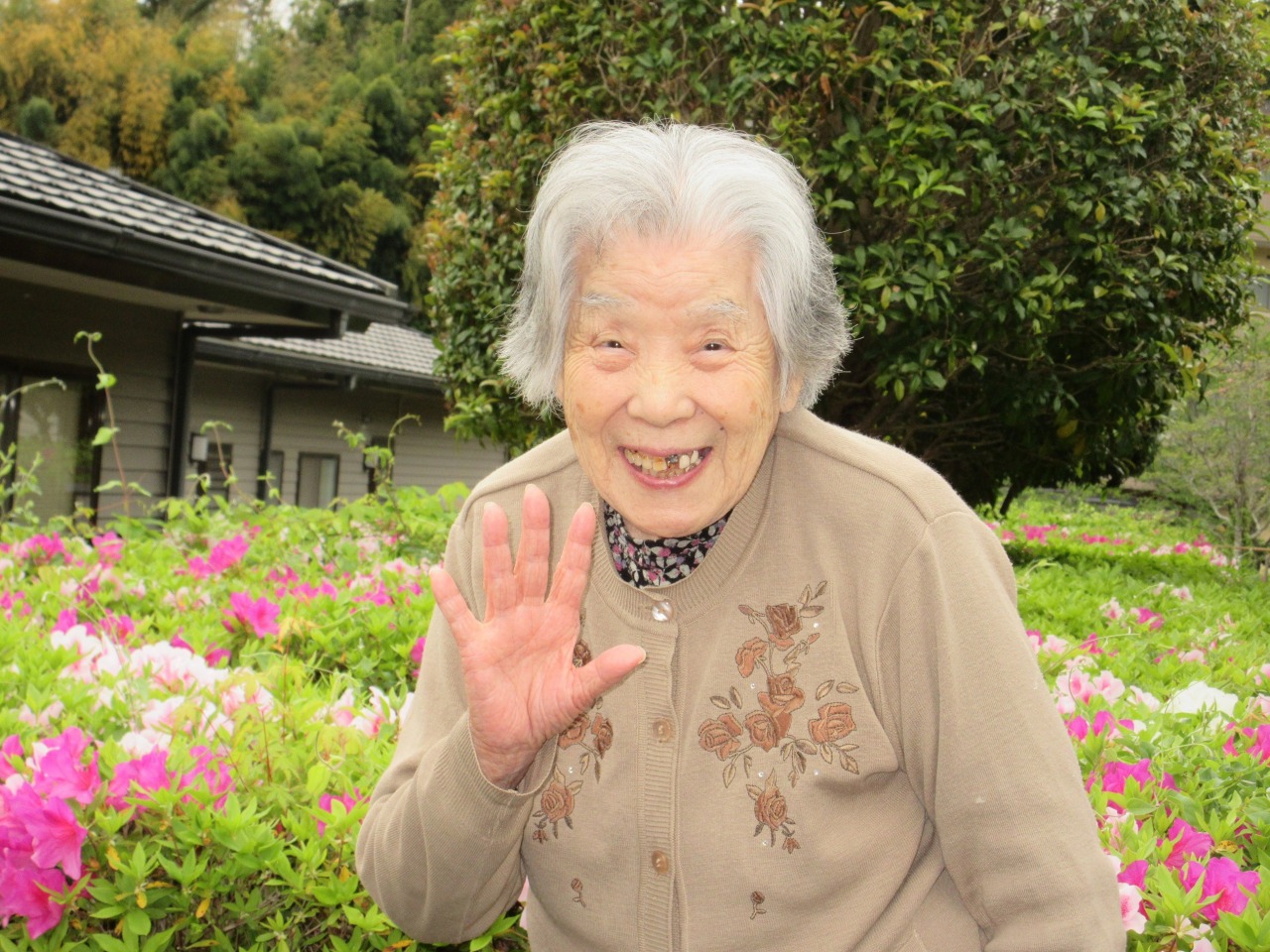 お散歩は笑顔◎花みずき泉館◎