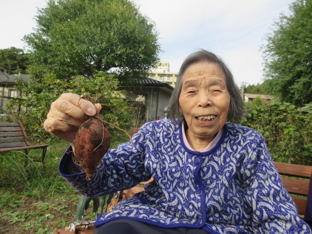 お芋掘り◎花みずき泉館◎