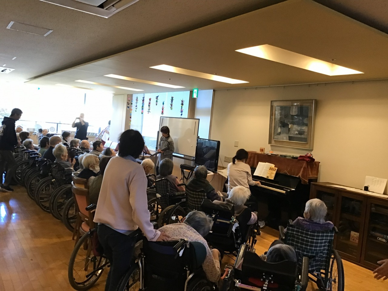 音楽鑑賞　♪きらめき東♪